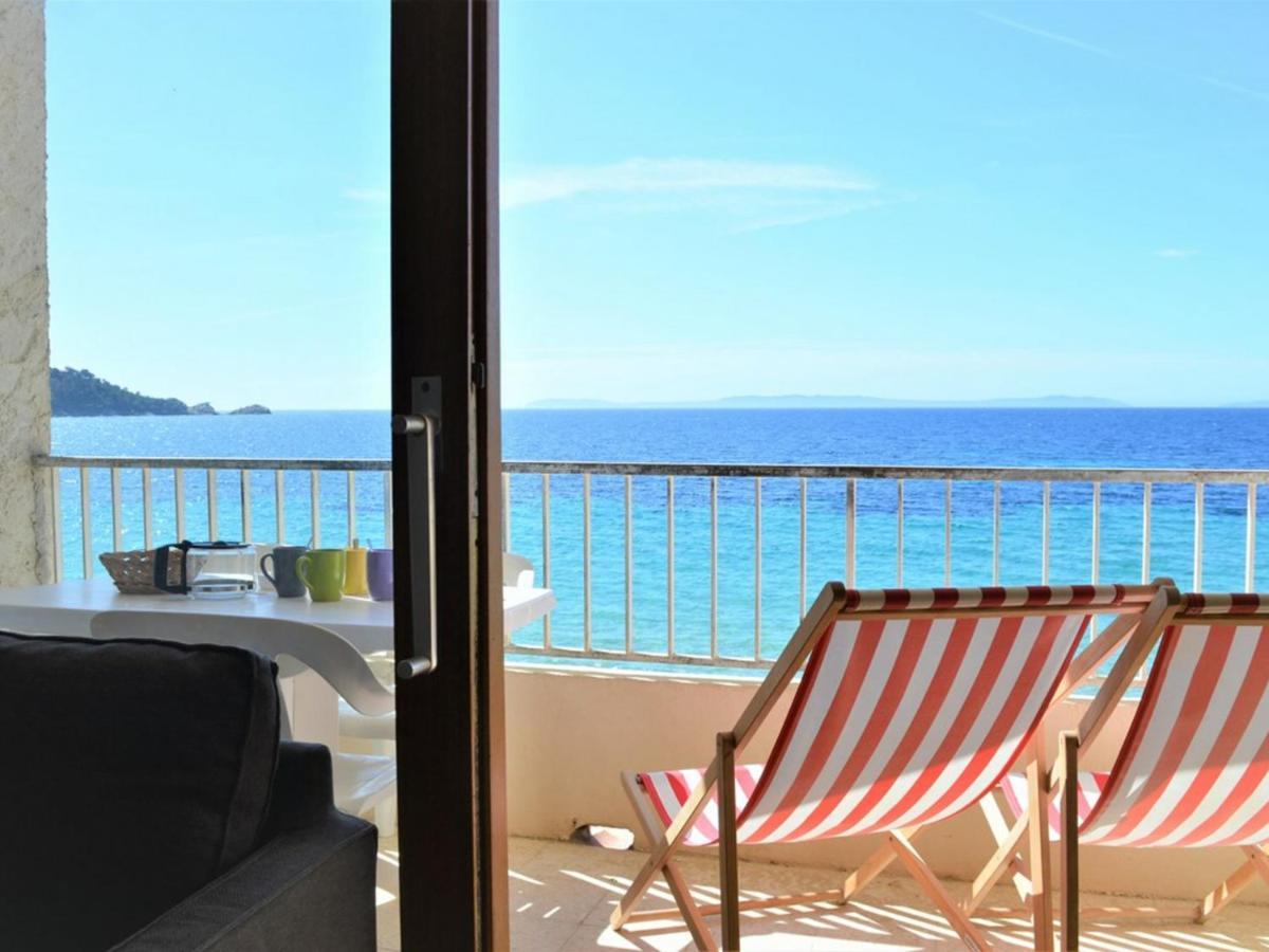 Studio Sur Plage Cavaliere Avec Terrasse, 1Er Etage, 2 Couchages - Fr-1-251-80 Le Lavandou Kültér fotó